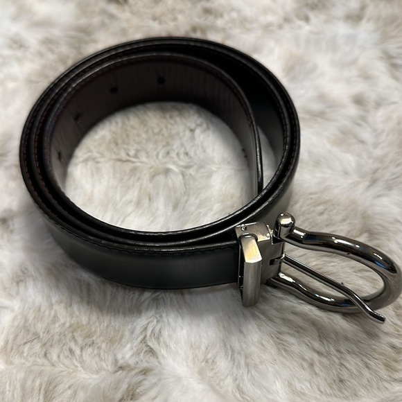 Salvatore Ferragamo Twirl Reversible Belt - Picture 2 of 11
